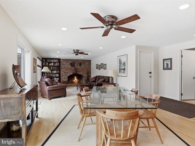 8818 COLD SPRING RD, Potomac, MD 20854