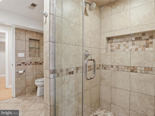 8818 COLD SPRING RD, Potomac, MD 20854