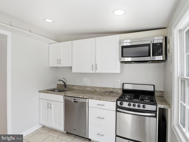 8818 COLD SPRING RD, Potomac, MD 20854