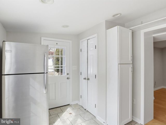 8818 COLD SPRING RD, Potomac, MD 20854