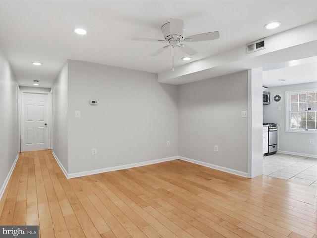 8818 COLD SPRING RD, Potomac, MD 20854