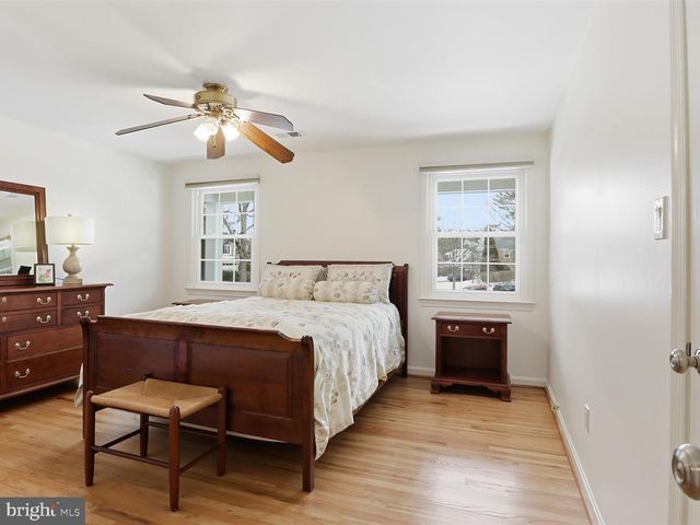 8818 COLD SPRING RD, Potomac, MD 20854