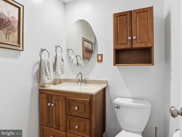 8818 COLD SPRING RD, Potomac, MD 20854