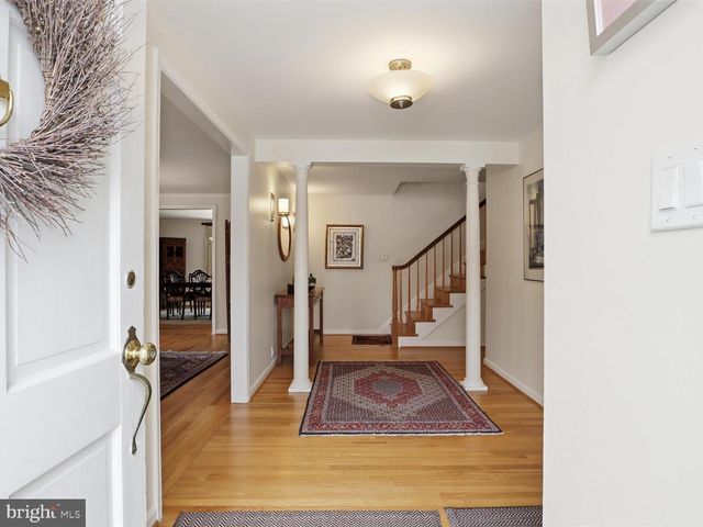 8818 COLD SPRING RD, Potomac, MD 20854