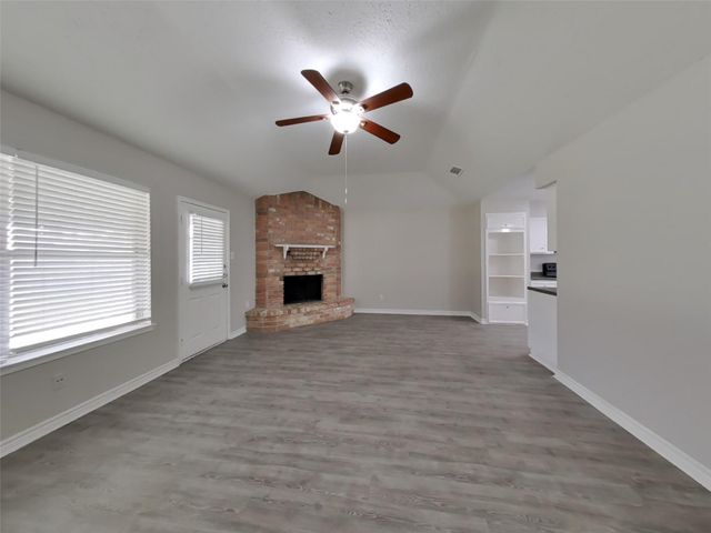 5519 Bridgegate Drive, Spring, TX 77373