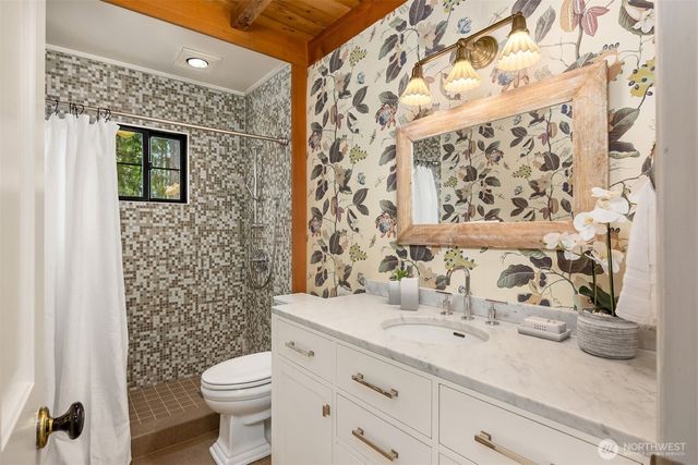 15451 Harvey Road NE, Bainbridge Island, WA 98110