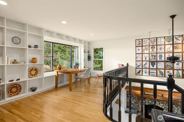 15451 Harvey Road NE, Bainbridge Island, WA 98110