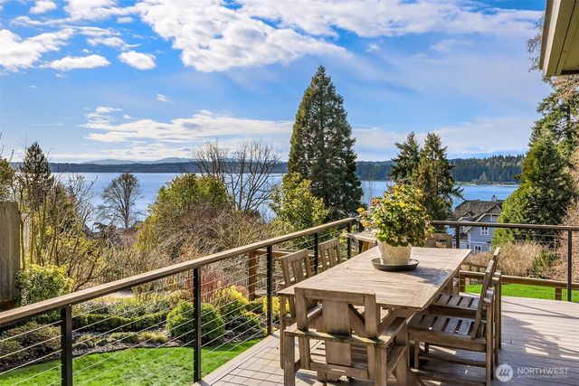 15451 Harvey Road NE, Bainbridge Island, WA 98110