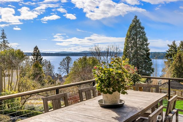15451 Harvey Road NE, Bainbridge Island, WA 98110