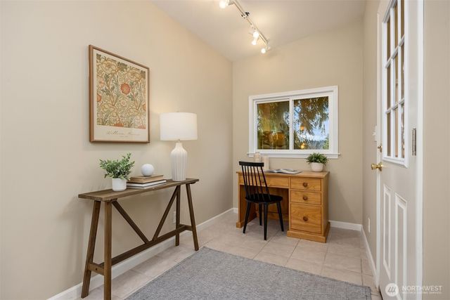 15451 Harvey Road NE, Bainbridge Island, WA 98110