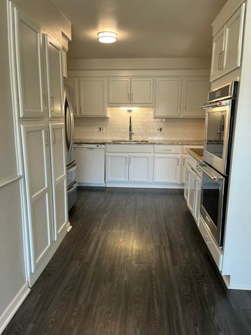 23181 Parklawn Street, Oak Park City, MI 48237