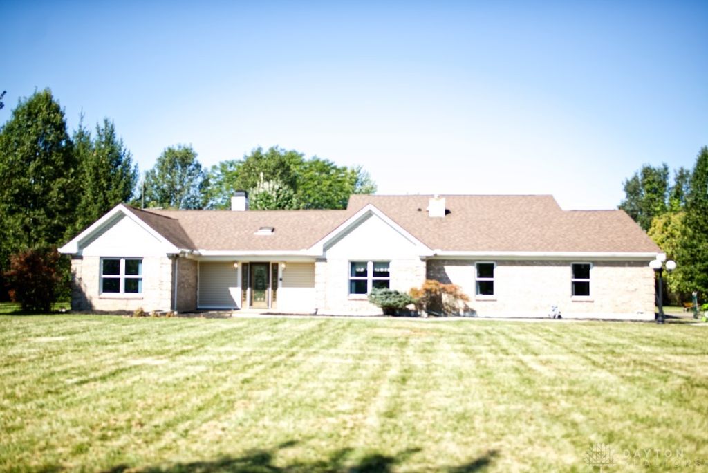 8180 Wildcat Road, Tipp City, OH 45371