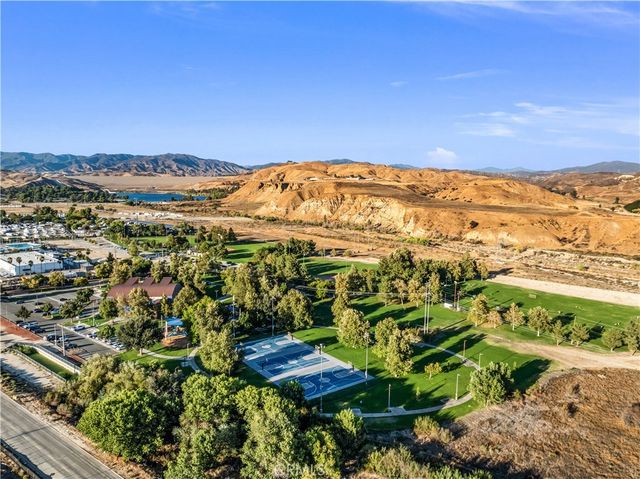28428 Oak Valley, Castaic, CA 91384