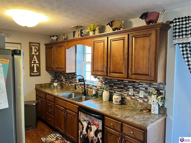 551 Charlemagne Boulevard, Elizabethtown, KY 42701