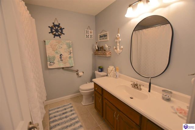 551 Charlemagne Boulevard, Elizabethtown, KY 42701