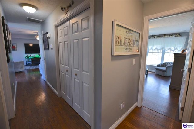 551 Charlemagne Boulevard, Elizabethtown, KY 42701