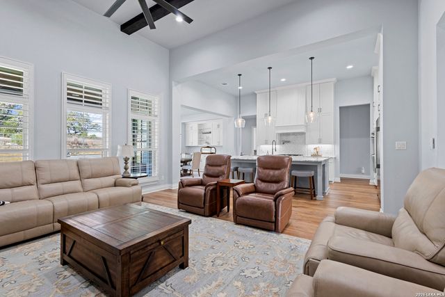 11103 Kendall Canyon, San Antonio, TX 78255