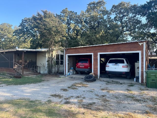 151 SADIE Lane, Springtown, TX 76082