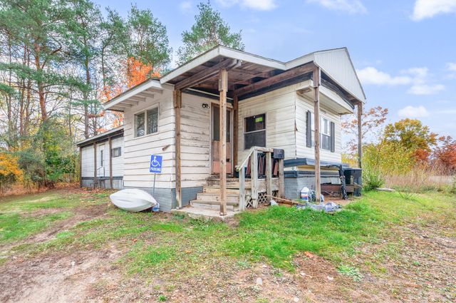 18751 16 Mile Rd, Big Rapids, MI 49307