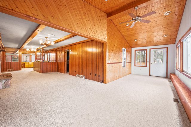 18751 16 Mile Rd, Big Rapids, MI 49307