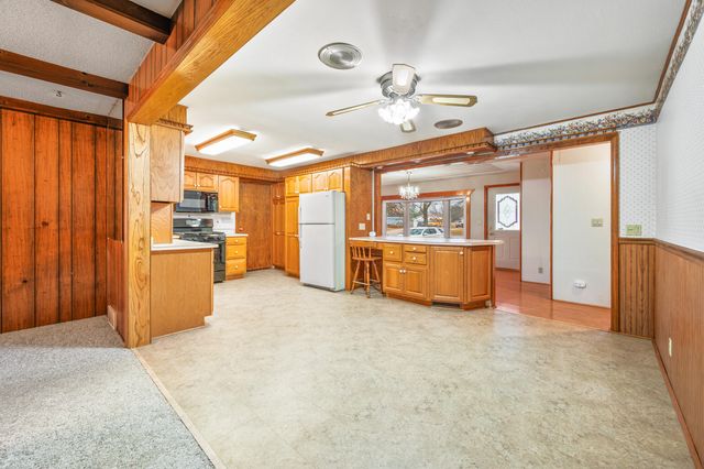 18751 16 Mile Rd, Big Rapids, MI 49307