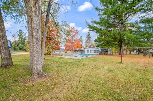 18751 16 Mile Rd, Big Rapids, MI 49307