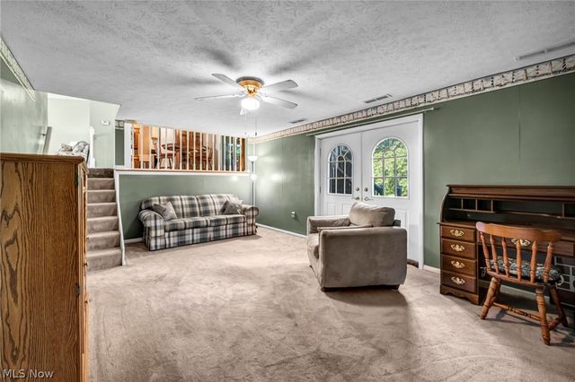 1347 S Polen Avenue, Mogadore, OH 44260