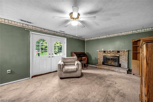 1347 S Polen Avenue, Mogadore, OH 44260
