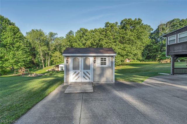 1347 S Polen Avenue, Mogadore, OH 44260