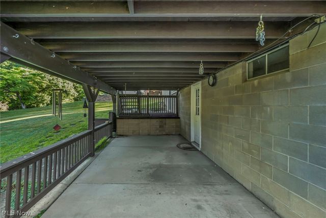 1347 S Polen Avenue, Mogadore, OH 44260