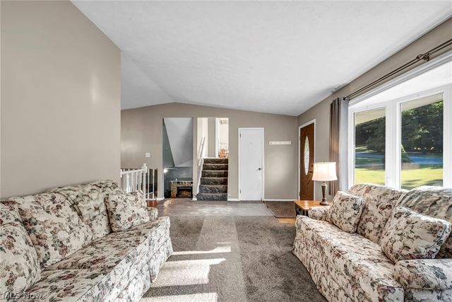 1347 S Polen Avenue, Mogadore, OH 44260
