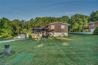 1347 S Polen Avenue, Mogadore, OH 44260