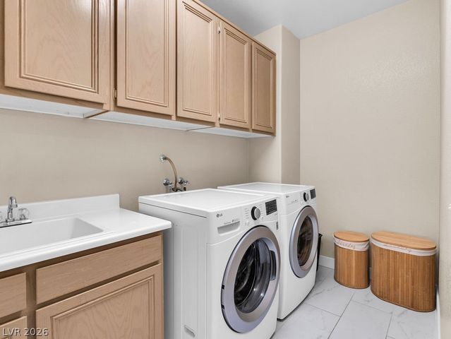 9201 Eagle Ridge Drive, Las Vegas, NV 89134