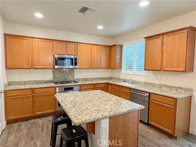 8302 Allyn Bacon, Bakersfield, CA 93311