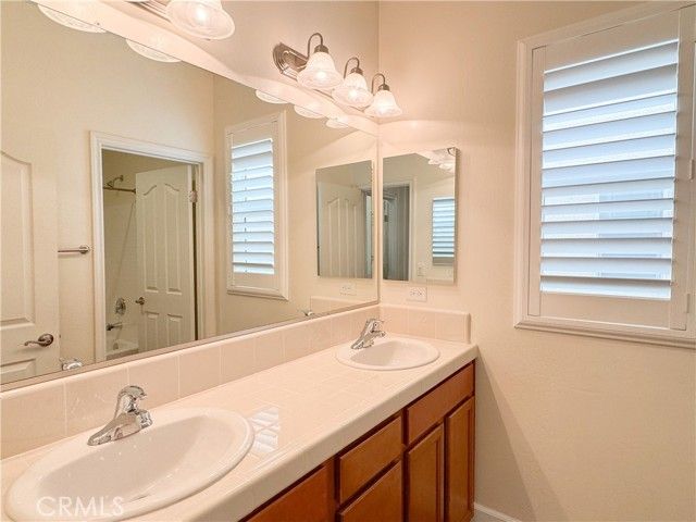 8302 Allyn Bacon, Bakersfield, CA 93311