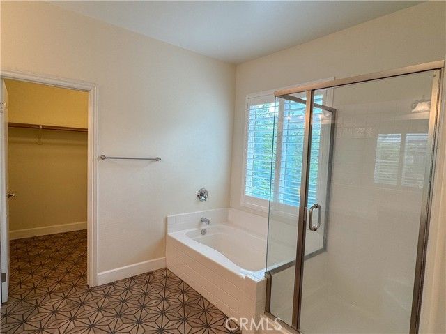 8302 Allyn Bacon, Bakersfield, CA 93311