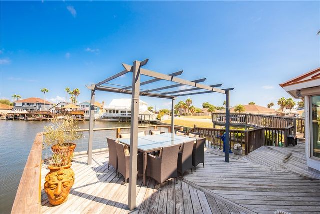 13762 CAYO CANTILES Ct, Corpus Christi, TX 78418