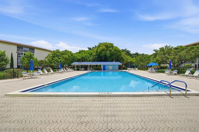 2405 Antigua Circle L1, Coconut Creek, FL 33066
