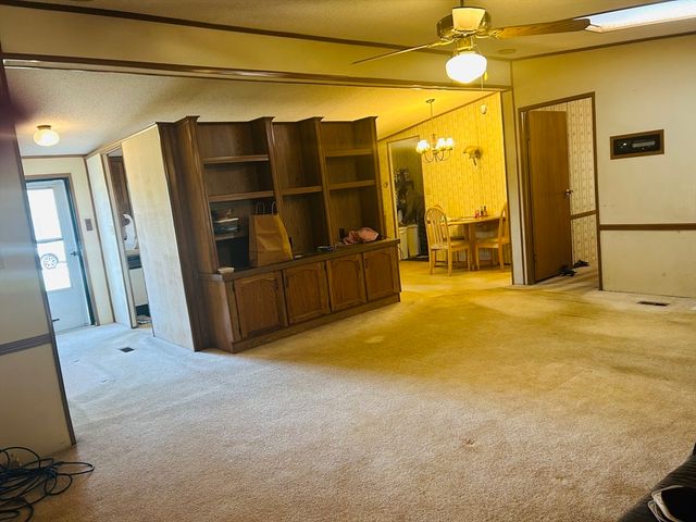 51 Champagne Rd, Gardner, MA 01440