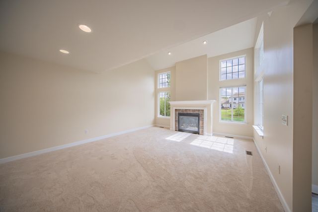 8671 Lilly Drive, Ypsilanti, MI 48197