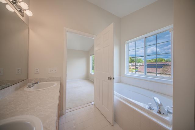 8671 Lilly Drive, Ypsilanti, MI 48197