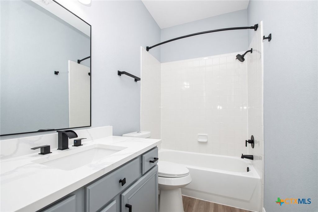 Image 33 of property listing at 29000 Colonial Drive, Georgetown, TX 78628