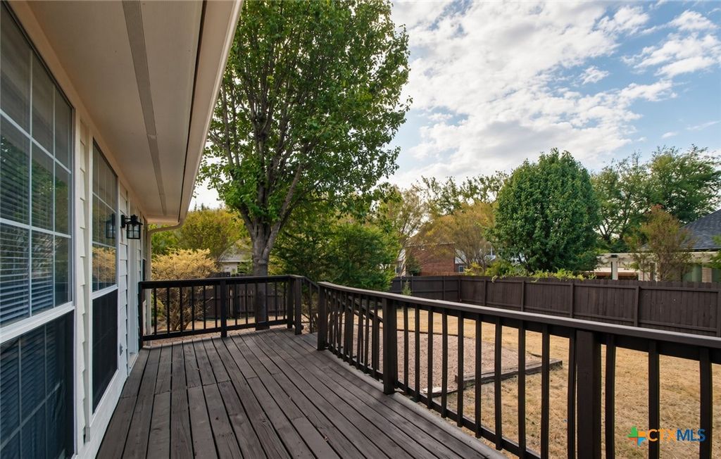 Image 41 of property listing at 29000 Colonial Drive, Georgetown, TX 78628