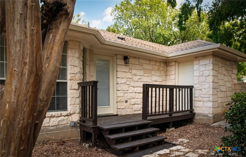 Image 43 of property listing at 29000 Colonial Drive, Georgetown, TX 78628