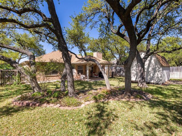 1310 Cedar Crest DR, Cedar Park, TX 78613