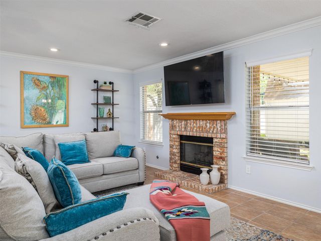 1310 Cedar Crest DR, Cedar Park, TX 78613