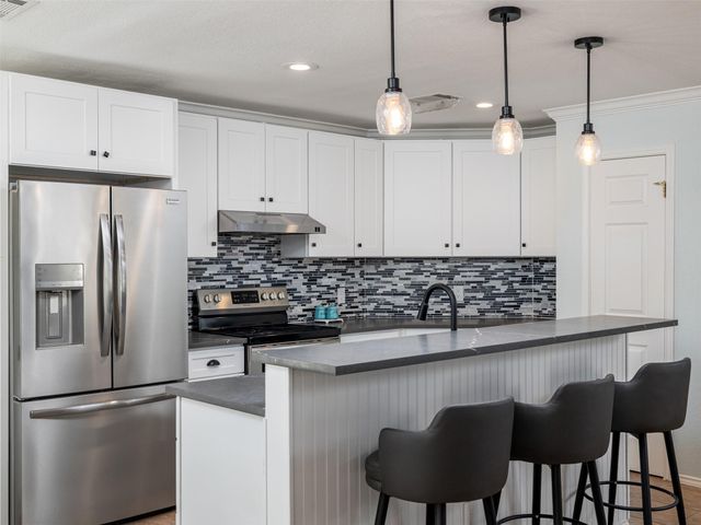 1310 Cedar Crest DR, Cedar Park, TX 78613