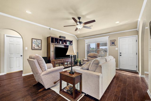 15 Darlington Drive, Cabot, AR 72023