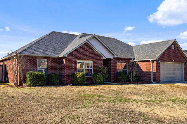 15 Darlington Drive, Cabot, AR 72023