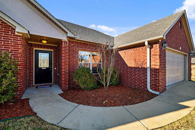 15 Darlington Drive, Cabot, AR 72023